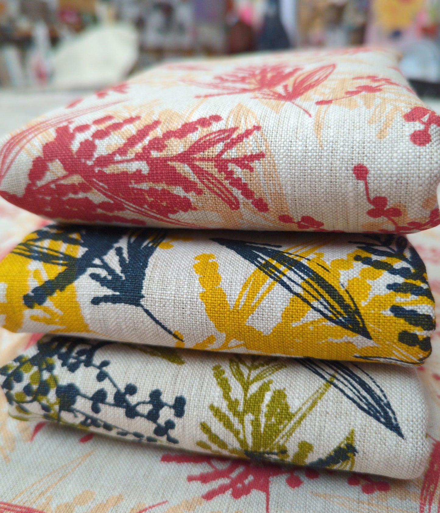 Linen Fabric - Mixed Wattle in Peach and Guava