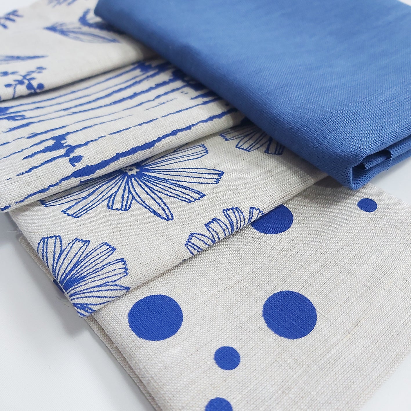 Fabric panels required to make Tall Poppy wall hanging designed by Stitch and Yarn and screenprinted fabric by Femke Textiles. All linen fabrics.